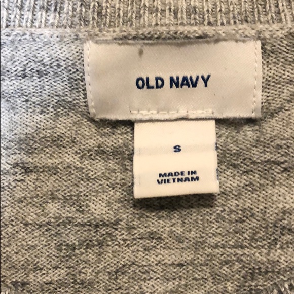 Old navy sweater - Picture 3 of 4